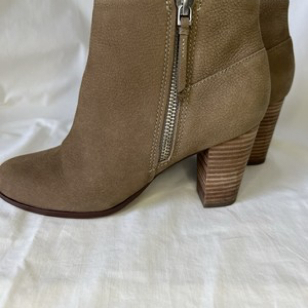 Cole Haan Brown leather boots
